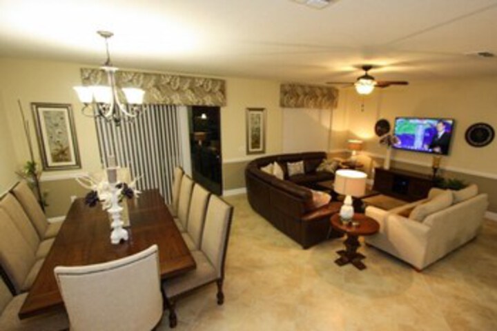 Room 7 of 24