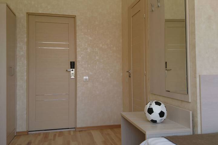 Room 12 of 41