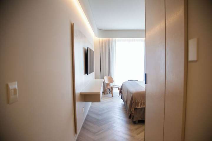 Room 8 of 72