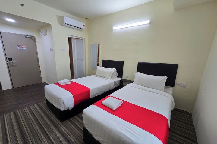 Room 34 of 51