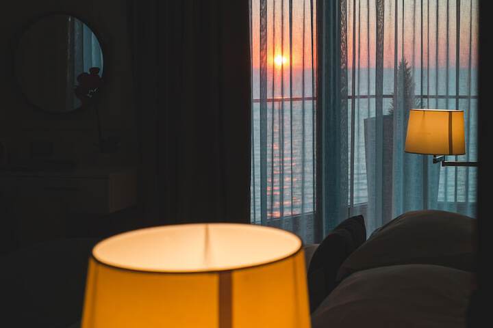 Room 51 of 106