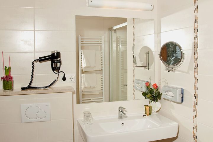 Room 20 of 37