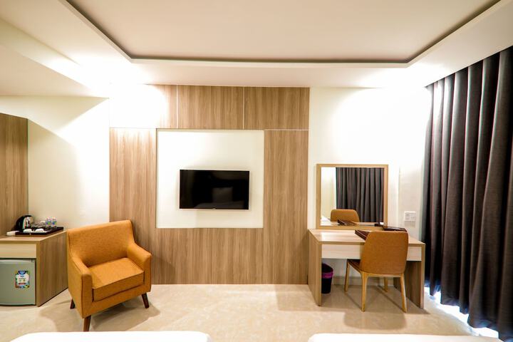 Room 26 of 74