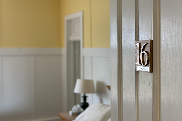 Traditional Double Room 1 Queen Bed Garden View (13 of 58)