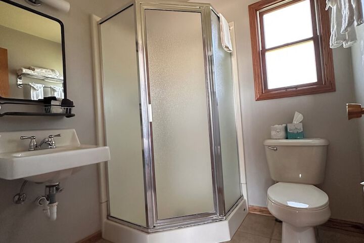 Basic Double Room (6 of 7)