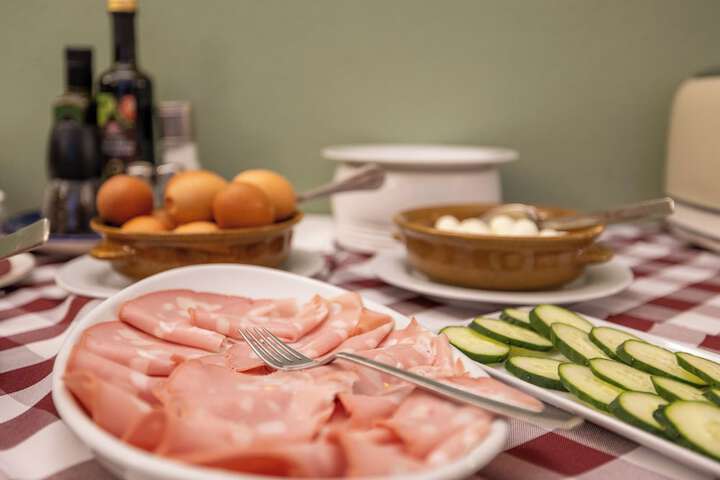 Dining 54 of 63