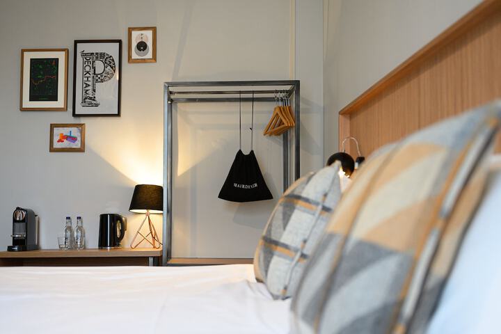 Room 18 of 53