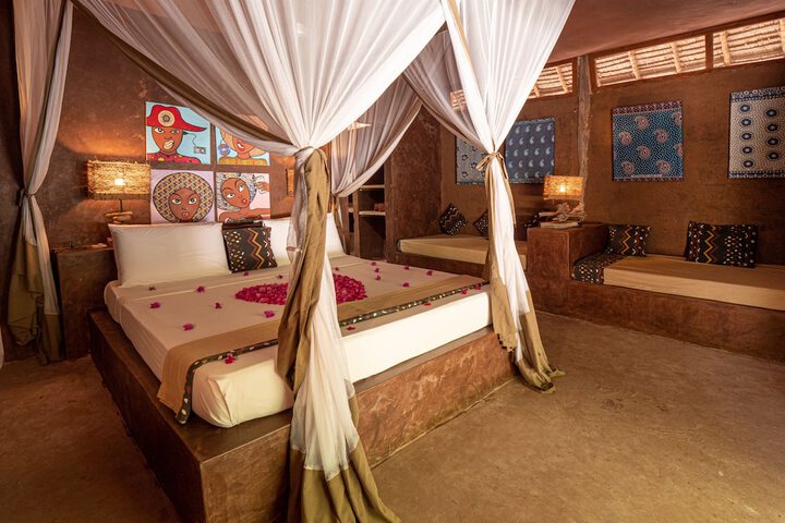 Room 14 of 65