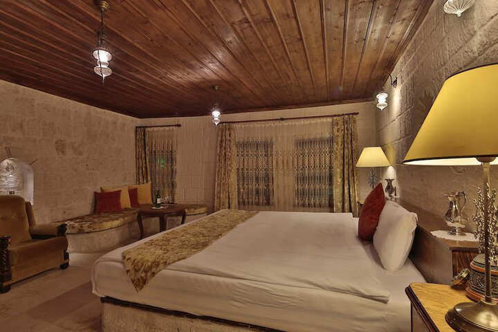 Room 16 of 53