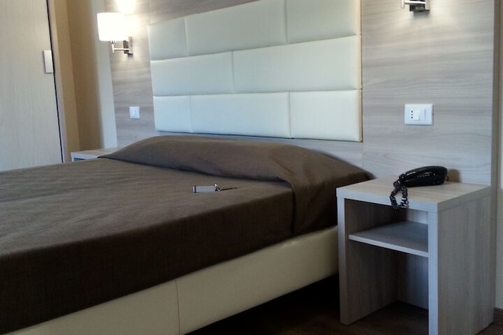 Room 7 of 53