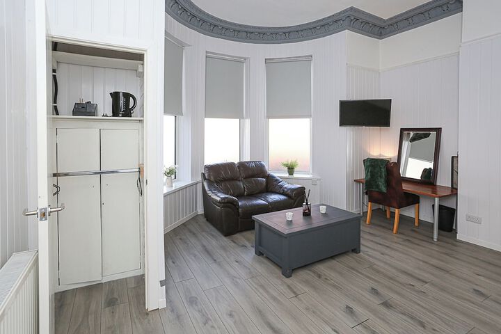 Room 12 of 26