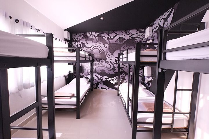 Room 10 of 44