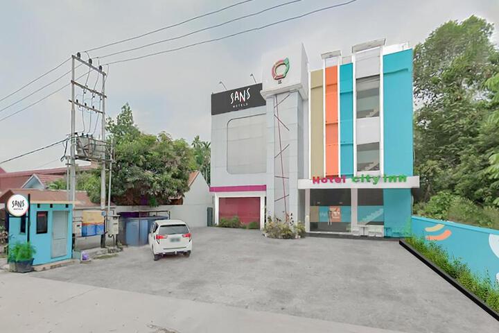 Photo of Sans Hotel City Inn Palangkaraya