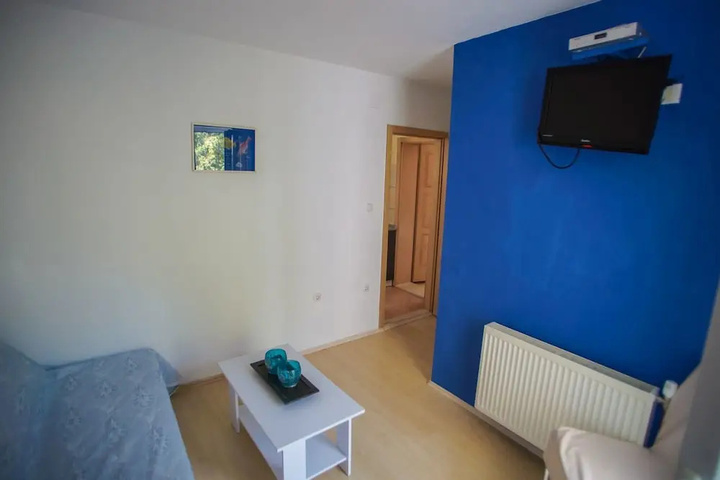 Room 3 of 15