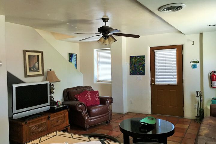 Room 12 of 80