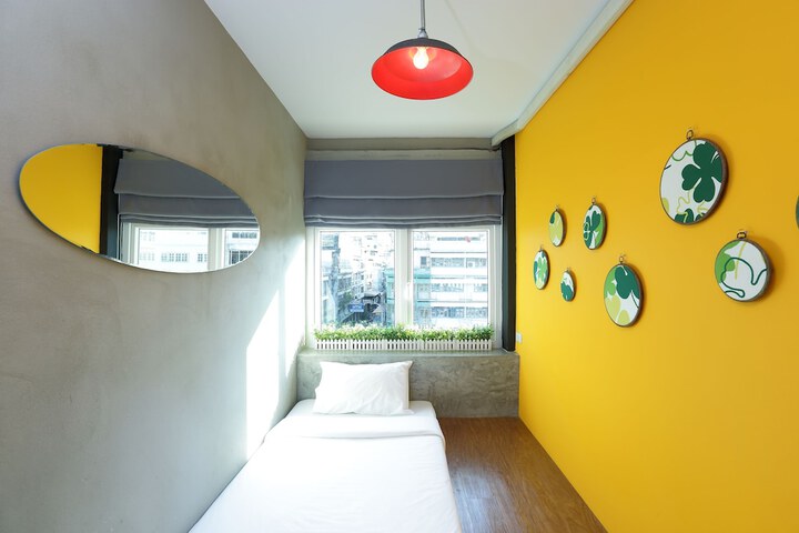 Room 19 of 60