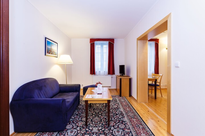 Room 12 of 64