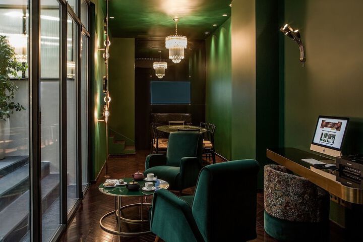Entrance & Lobby
