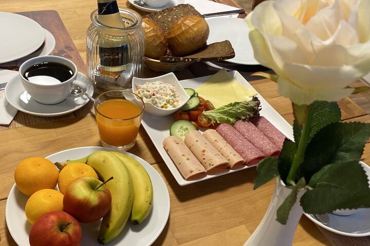 Breakfast/Coffee Service 23 of 29