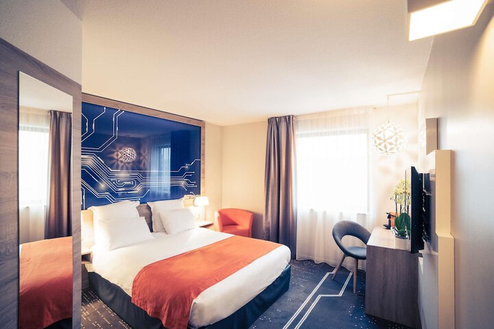 Room 10 of 91
