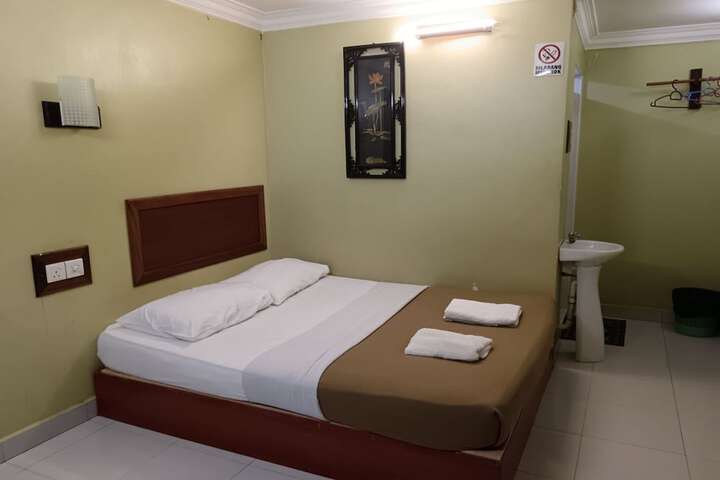 Room 18 of 41