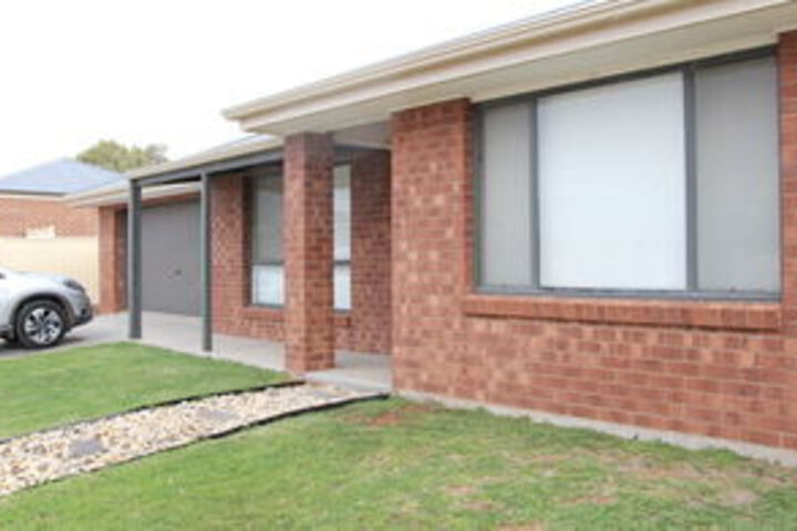Exterior of Montana Mildura
