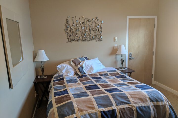 Room 42 of 85
