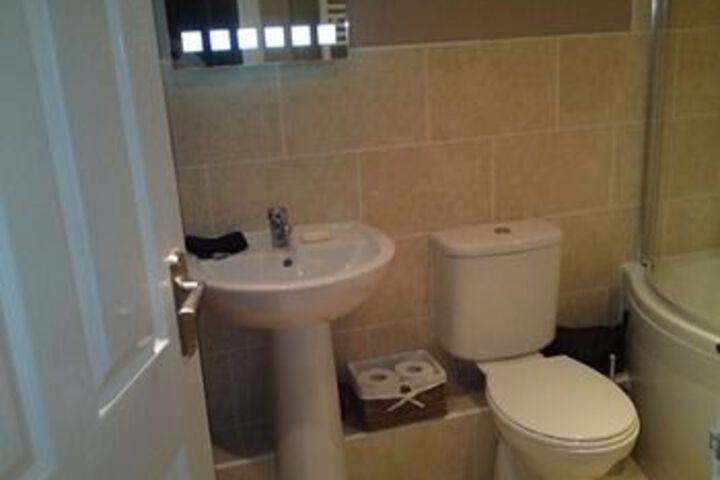 Room 2 of 17