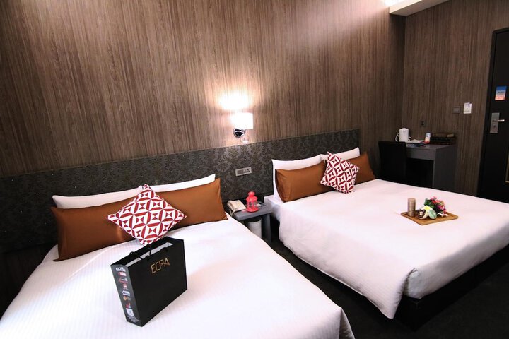 Room 27 of 39