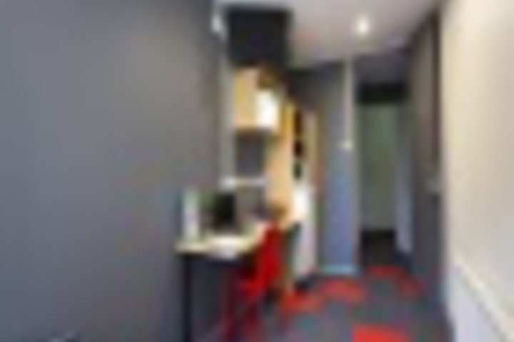 Room 182 of 288