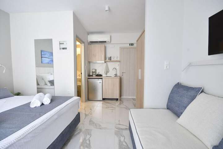 Room 14 of 52