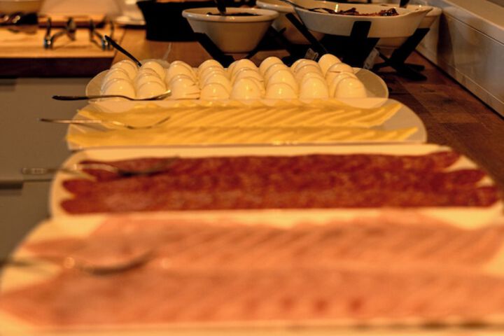 Dining 58 of 77