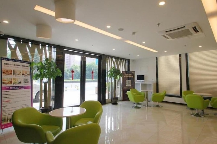 Hotel Interior 4 of 45