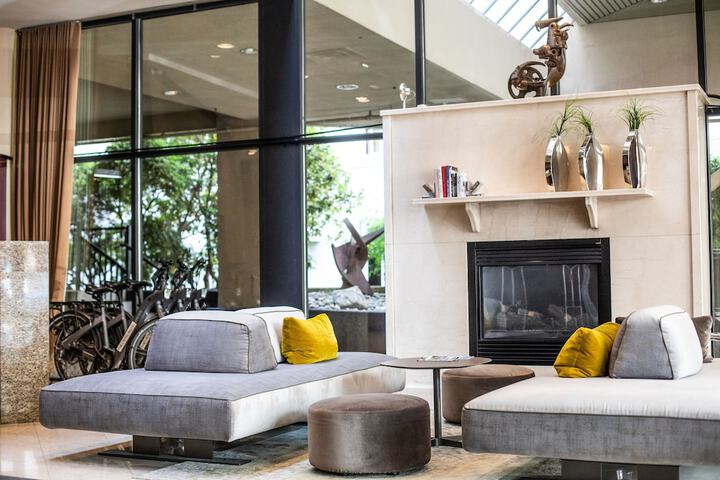 Hotel Interior 5 of 43