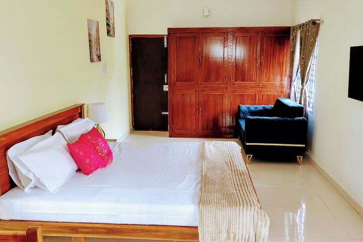 Room 7 of 19