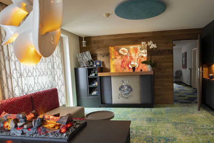 Hotel Interior 2 of 149