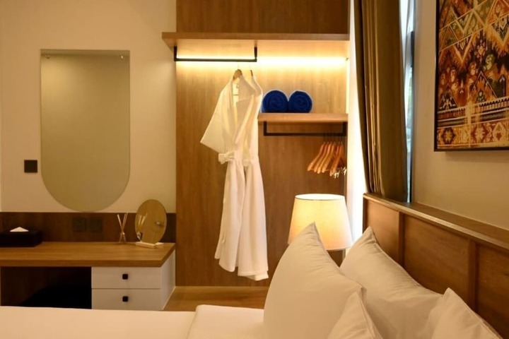 Room 85 of 251
