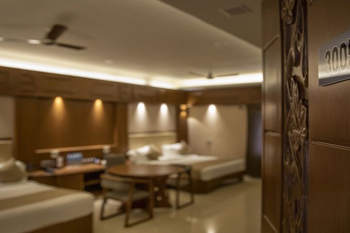 Room 17 of 42