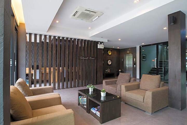 Photo 6