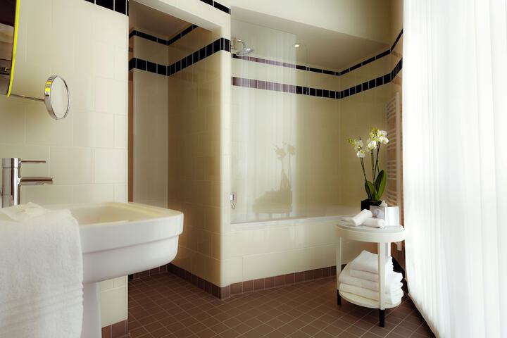 Clean Restrooms