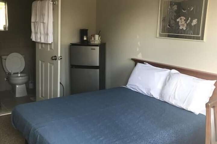Room 11 of 29