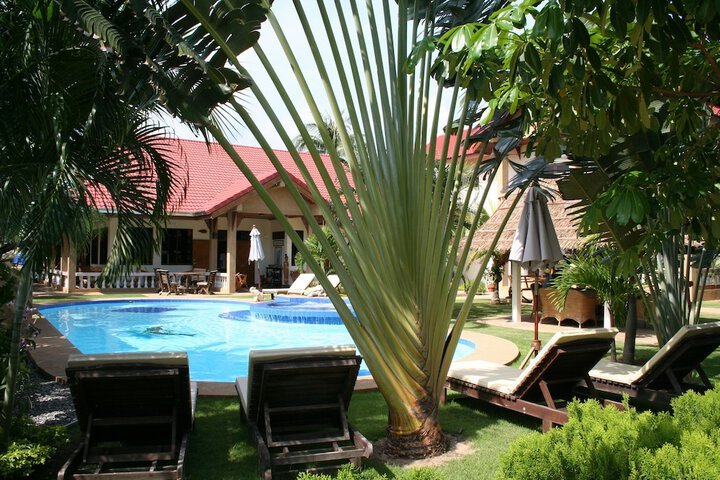 Sundeck 38 of 93