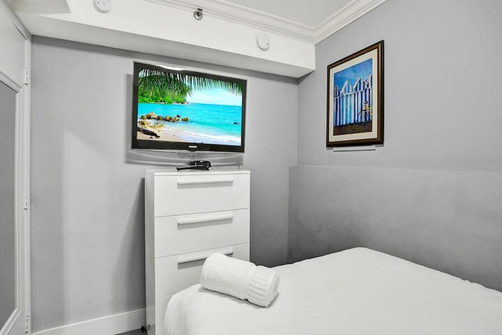 Room 30 of 723
