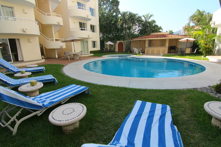 Pools & Facilities