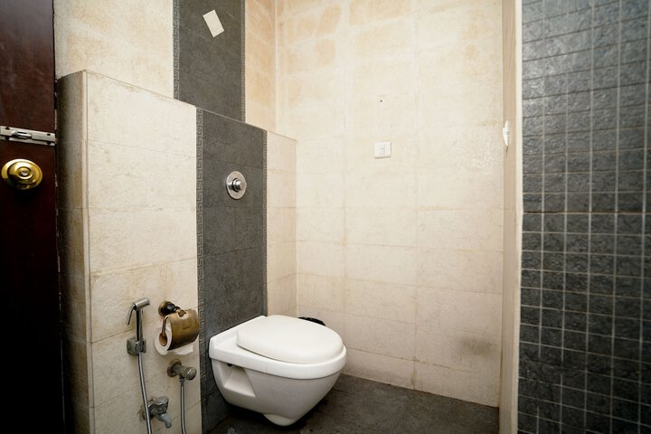 Room 42 of 46