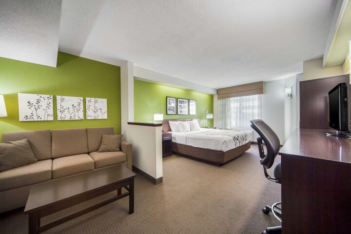 Room 15 of 37