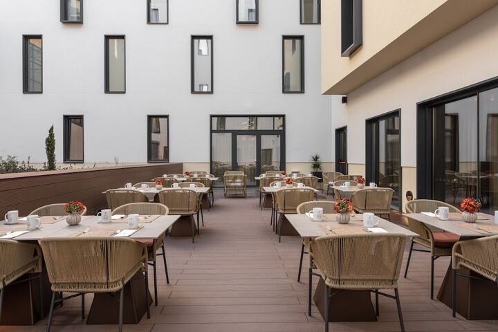 Terrace/Patio 56 of 75