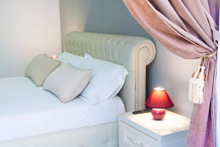 Room 15 of 46