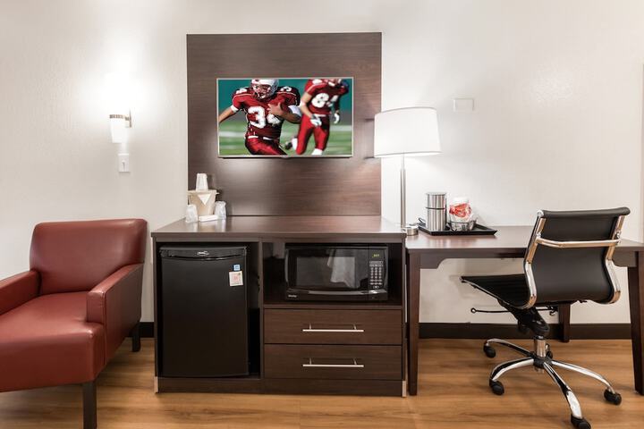 Deluxe 2 Queen Beds Accessible (5 of 11)