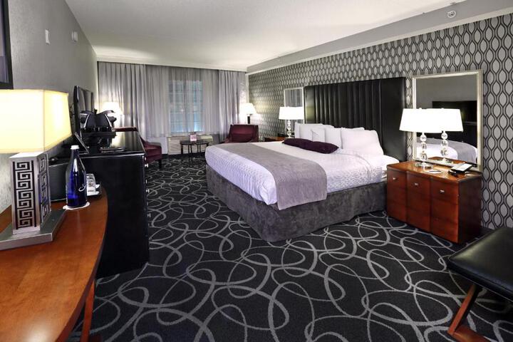 Standard | King Bed (4 of 7)